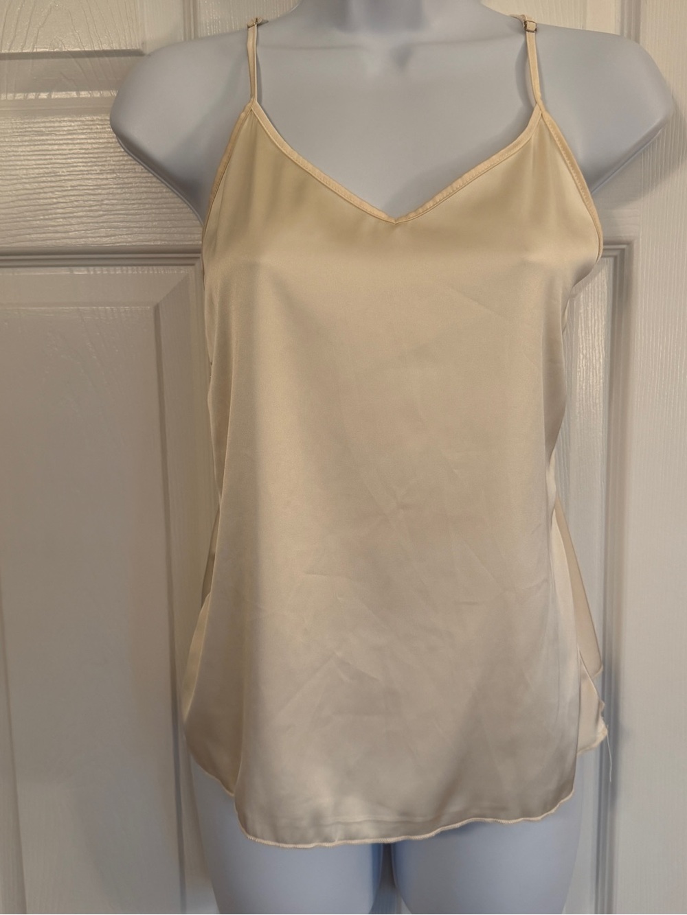 Vidussa Ivory Satin V-Neck Camisole Spaghetti Strap Tank Top Small Adjustable